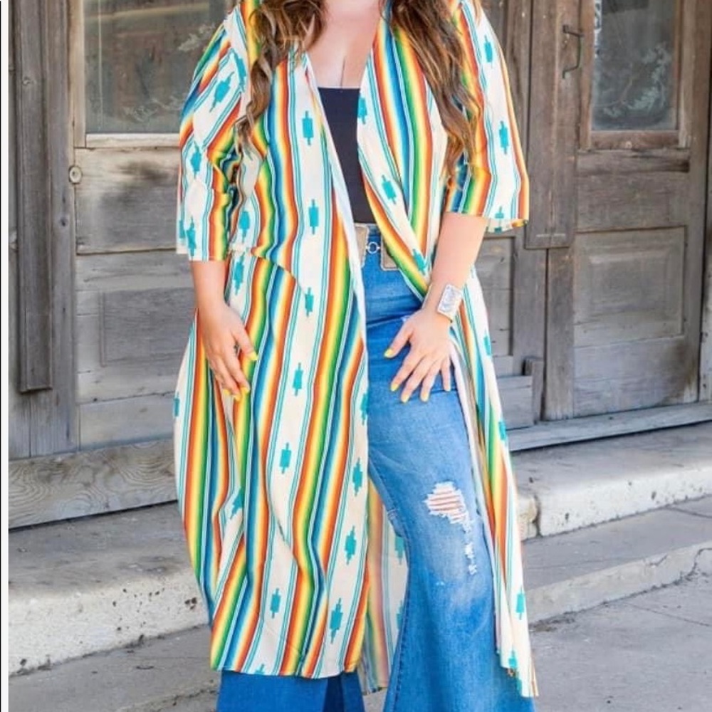 Ivory Aztec serape elbow sleeve plus size